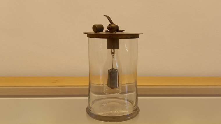 Nachbau des Döbereiner-Feuerzeugs (Goethe-Laboratorium der Friedrich-Schiller-Universität Jena)